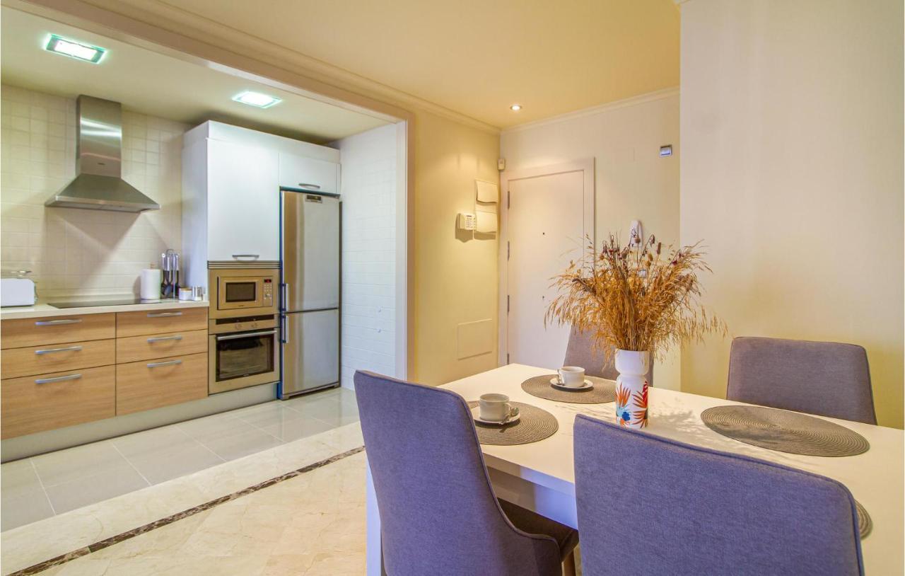 Amazing Apartment In Los Alcazares With Kitchen מראה חיצוני תמונה